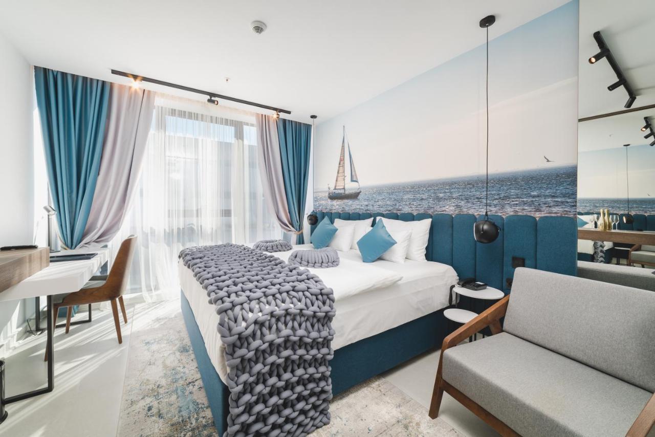 Hotel Aurel Coast Kotor Exterior photo