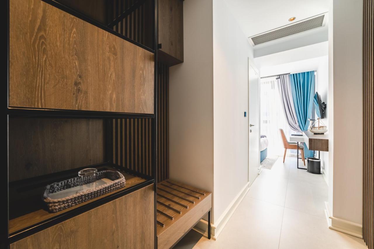 Hotel Aurel Coast Kotor Exterior photo