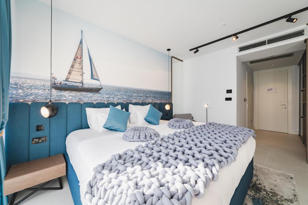 Hotel Aurel Coast Kotor Exterior photo